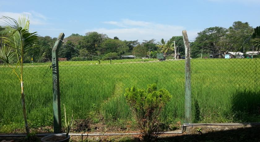 Hansika Guest Inn Buttala Exterior foto